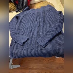 Womans Navy Crewneck Knit Sweater NWT Medium